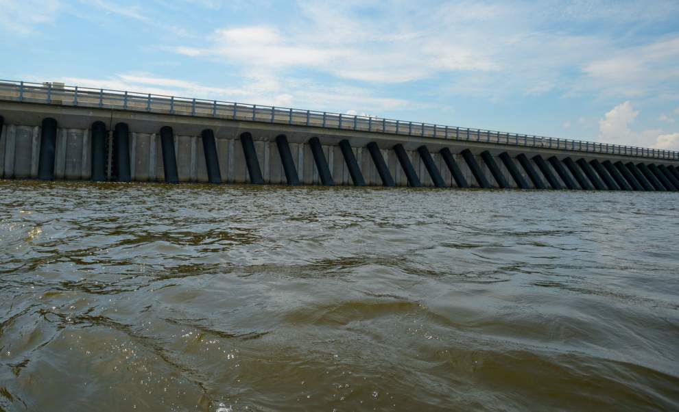 Lake Pontchartrain storm surge barrier could worsen flooding in St. Bernard and Mississippi